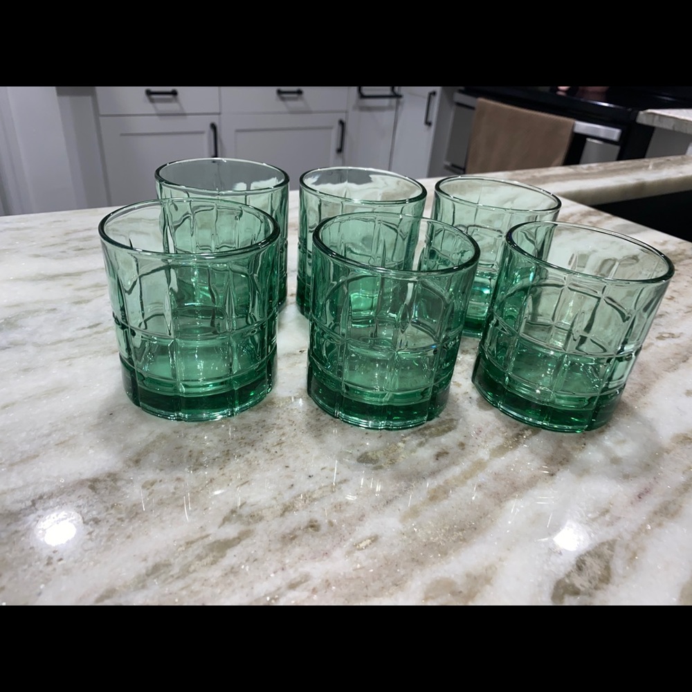 Set of six vintage emerald green Anchor Hocking cocktail glasses